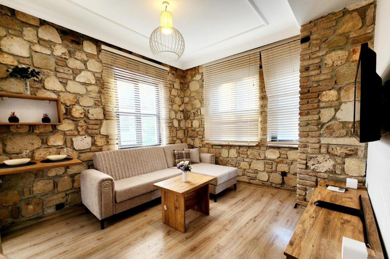 Sera Homes Kaleici Oldtown Antália Exterior foto